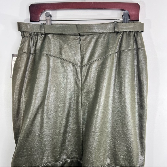 NWT 80s/90s dark green faux leather old money belted straight pencil skirt 12 - Picture 7 of 17